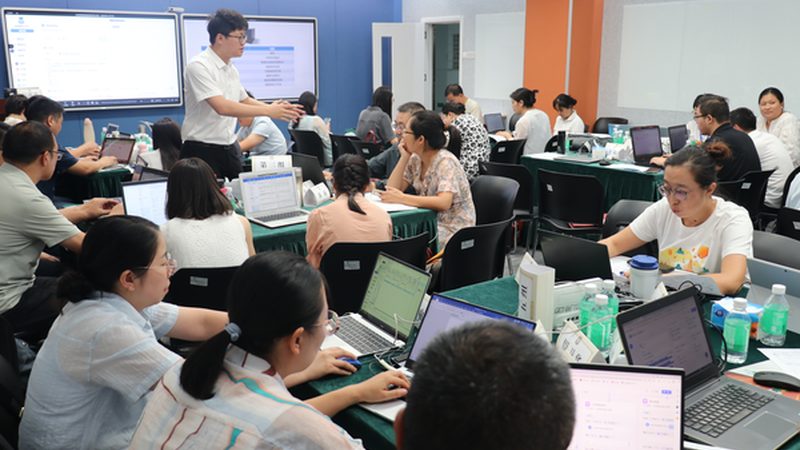虽然速成班在时间上具有优势，但学员在实际学习过程中可能会遇到以下问题：